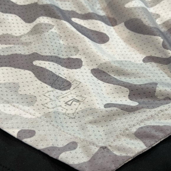 YoungLA XXL Active Lined Compression Shorts Digital Camo Basketball Sport EUC - Picture 9 of 10